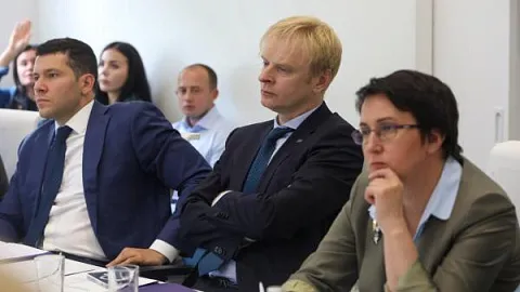 Антон Алиханов и министры регионального правительства будут преподавать студентам-политологам БФУ