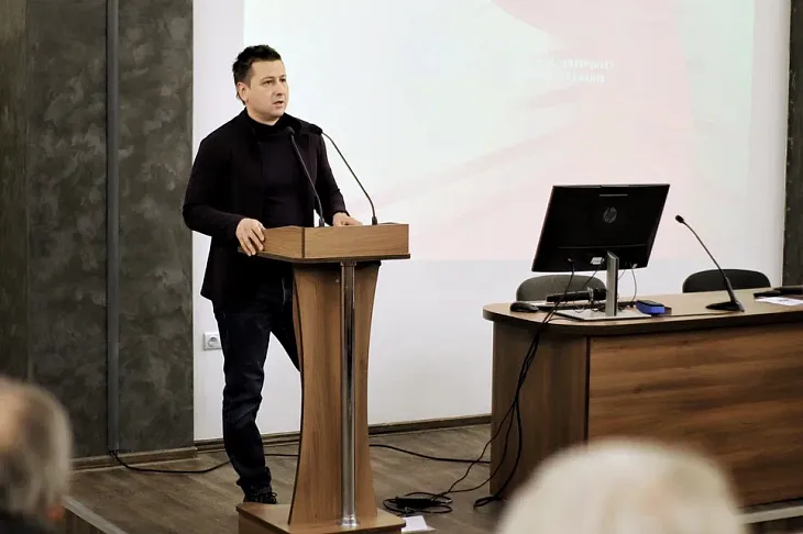 В БФУ открылась мемориальная конференция к 200-летию Густава Кирхгоффа |  2