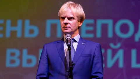 Ректор БФУ поздравил всех с Днем Российской науки 