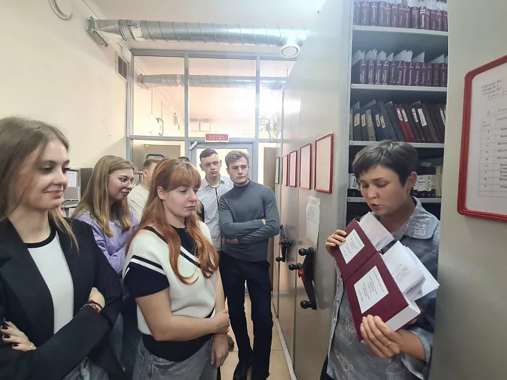 Студенты БФУ познакомились с деятельностью органов ЗАГС Калининградской области |  3