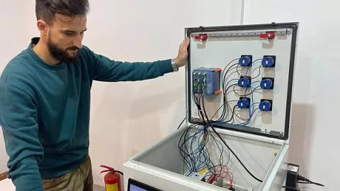 Стартаперы БФУ собрали прототип системы защиты для дизельных генераторов