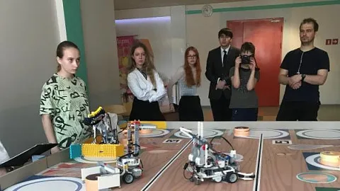 В ресурсном центре «Инженерная школа» БФУ прошел региональный этап робототехнических соревнований Евробот-2023