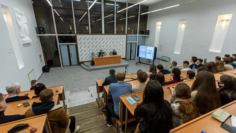 Президент Центра стратегических разработок прочитал лекцию для студентов-экономистов