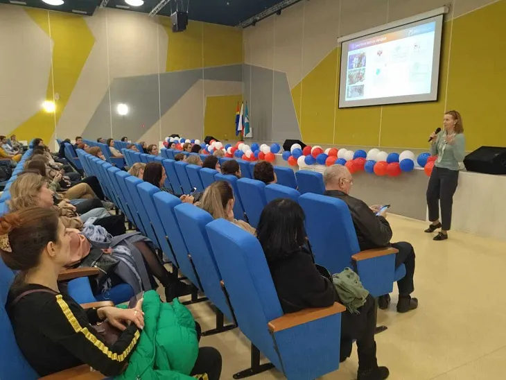 Сотрудники БФУ приняли участие в школьном родительском собрании  |  2