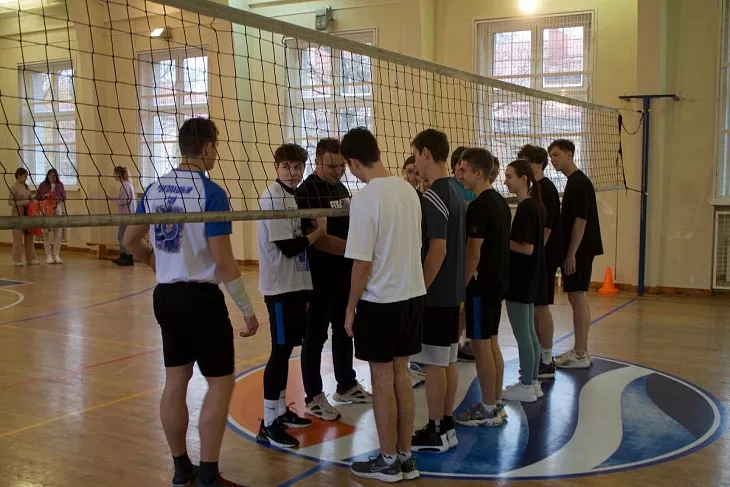 В институте управления и территориального развития прошло соревнование по волейболу |  1
