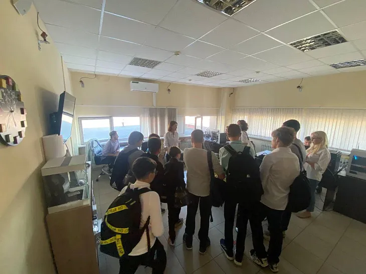 Школьники Калининградской области посетили экскурсии по научным подразделениям БФУ |  10