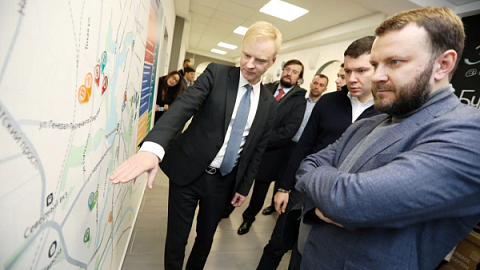 Помощник Президента РФ Максим Орешкин посетил Студхаус и библиотеку БФУ 